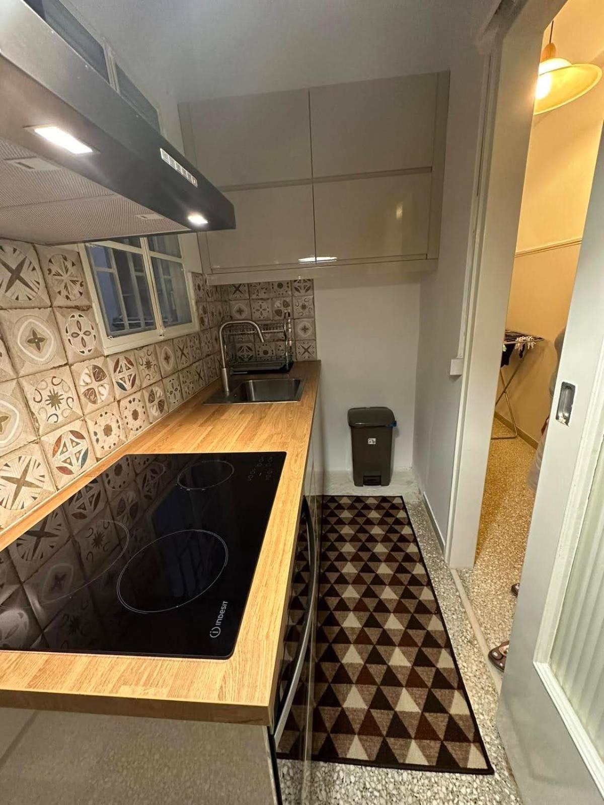 Apartamento Frinis House Atenas Exterior foto